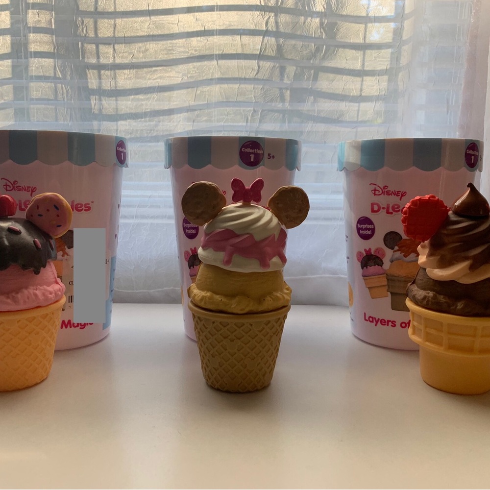 Disney D-Lectables Ice Cream - Picture 2 of 7